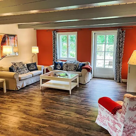 Apartment Laerchenshus By Interhome